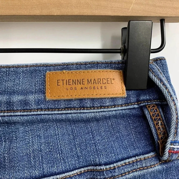 Etienne‎ Marcel Denim Women's Asymmetrical Crop Kick Raw Hem Jeans Size 27 - Picture 7 of 15